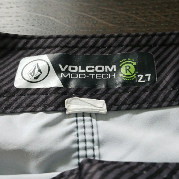 Quicksilver & Volcom Boardshort Bundle! - Picture 5 of 6